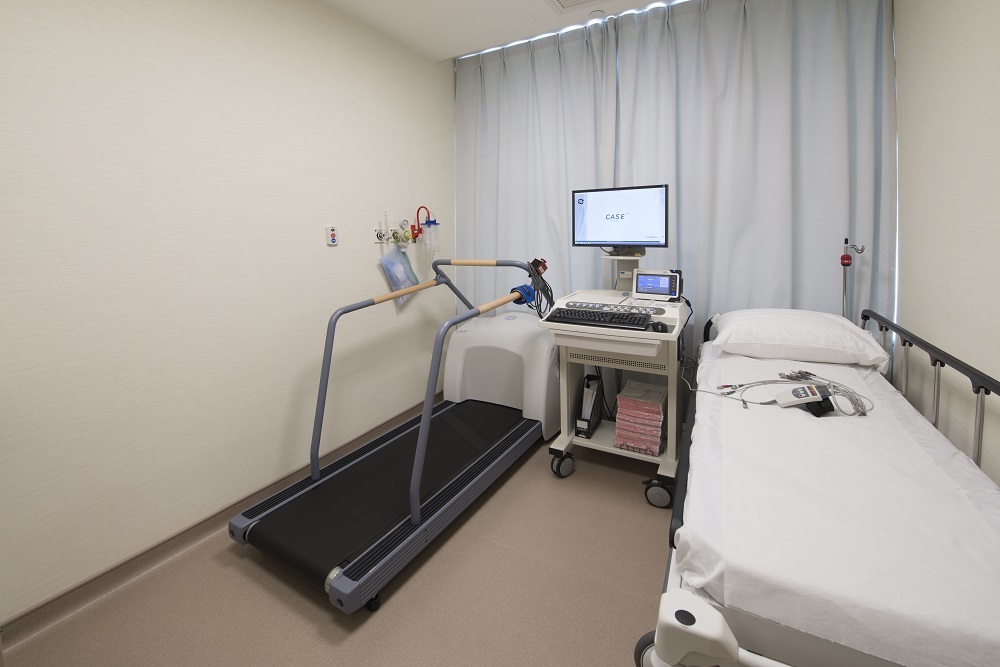 Cardiology, High-tech ICU at Minaai Multispecialty Hospital for critical care patients.